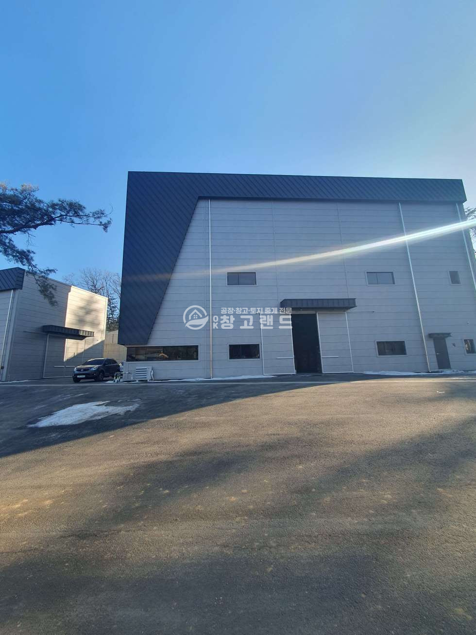 경기 파주시 문산읍 내포리 문산읍내포리,신축급공장창고임대,연면적310평,40피트츄레라가능,신축급,제조,창고및사무실,층고9.7m,내포ic인근 월세 매물번호 10197 사진 2