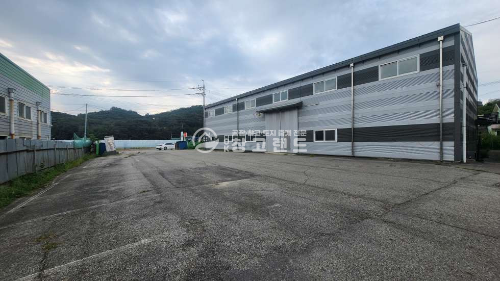 경기 파주시 검산동 1동 *파주검산동임대,도로변공장창고,통건물131평,층고9M,즉시입주,40피트츄레라가능 월세 매물번호 10644 사진 3