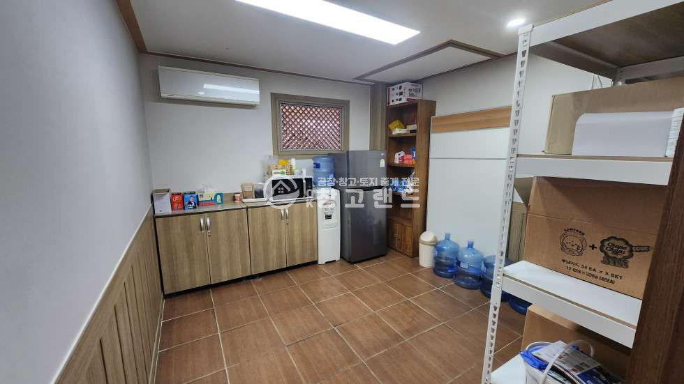 경기 고양일산동구 설문동 대지704평,건물280평,넓은마당,40피트츄레라,60평*4개,40평*1개동,층고6.2m,1,2종근생 매매 매물번호 10732 사진 5