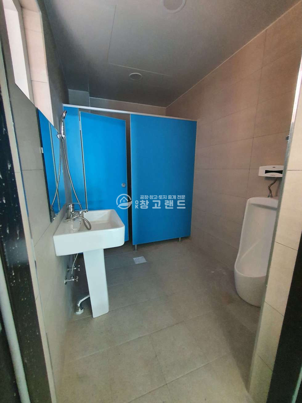 경기 고양일산동구 설문동 창고240평임대,운동장같은단독마당,즉시입주,층고7m,2개동씩도가능 월세 매물번호 10113 사진 5