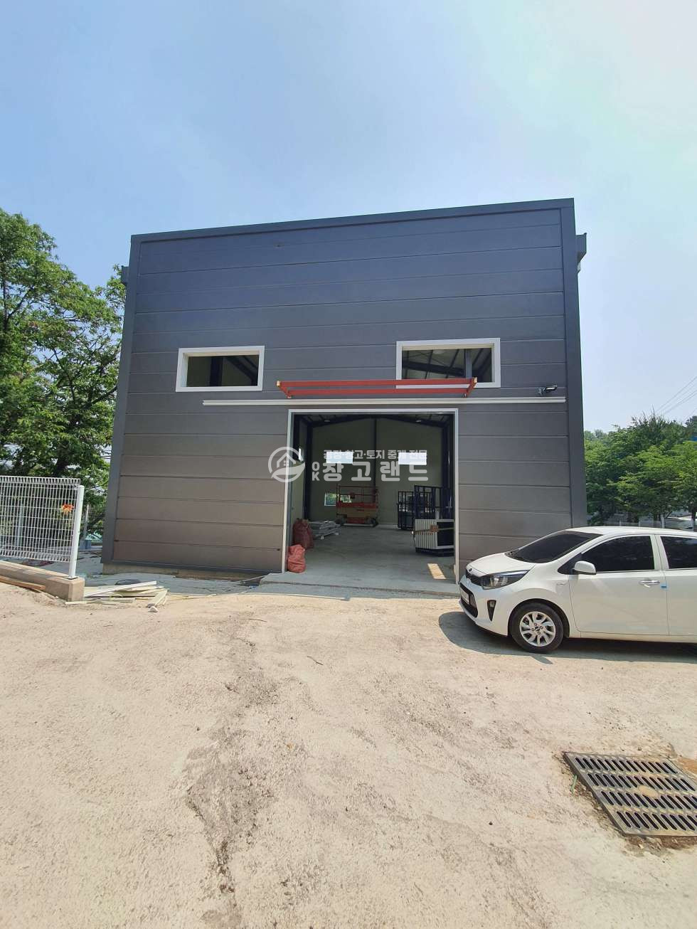 경기 고양일산동구 설문동 설문동신축창고임대,55평2개동,6월말이후,층고7m,단열,불연소재,40피트가능,내부사무실,화장실 월세 매물번호 10042 사진 1