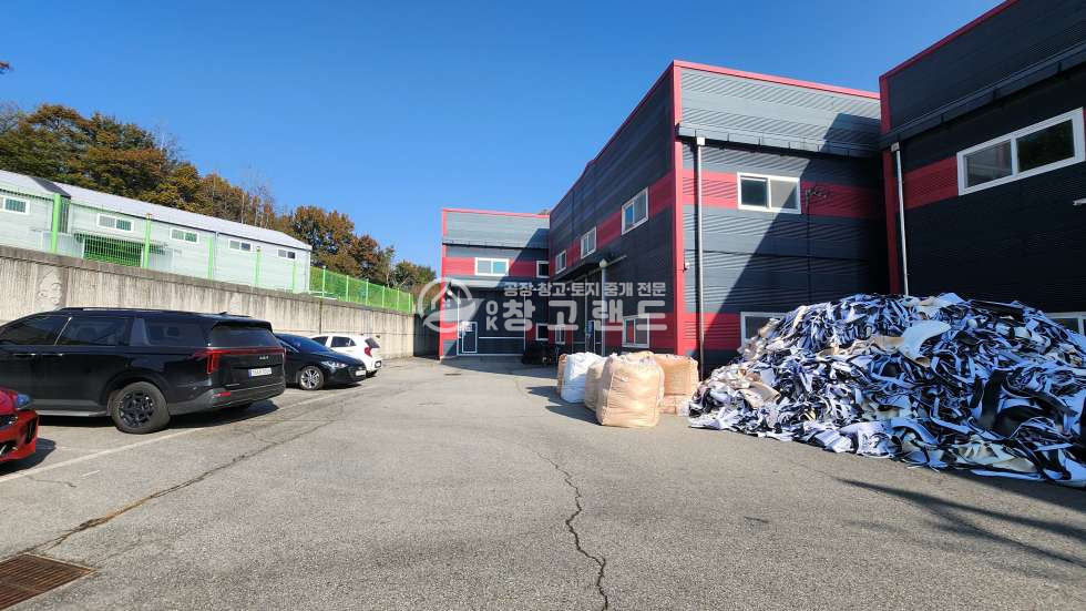 경기 고양일산동구 설문동 1동 *건물100평,즉시입주,저렴,내부화장실,대형차량진입가능,층고9.3m,2종제조 월세 매물번호 10976 사진 2