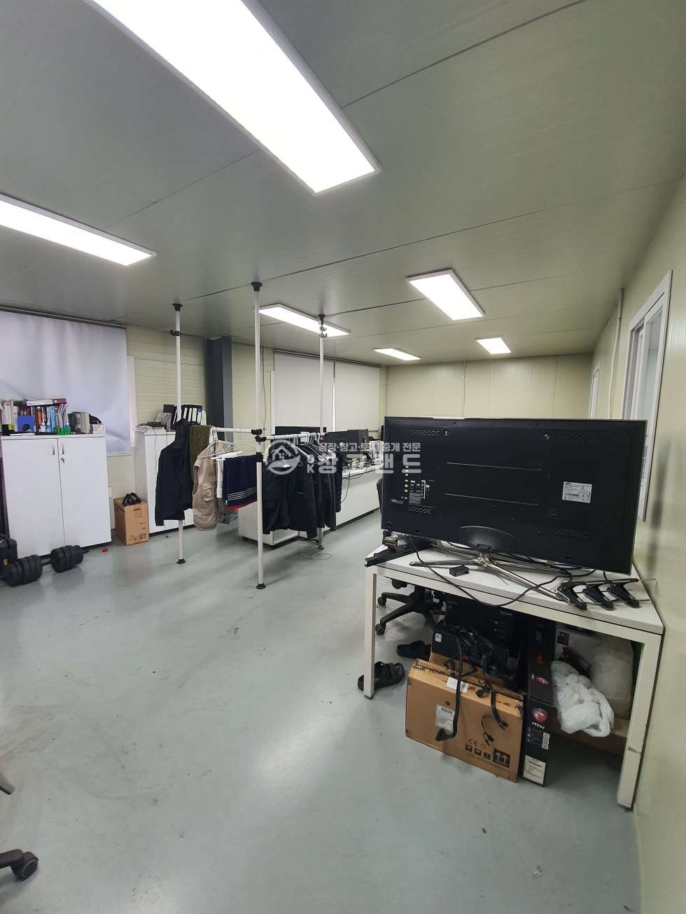 경기 고양일산동구 설문동 일산동구설문동창고60평임대,설문ic바로앞,내부사무실,화장실,공동마당,40피트가능,신축급 월세 매물번호 10074 사진 2