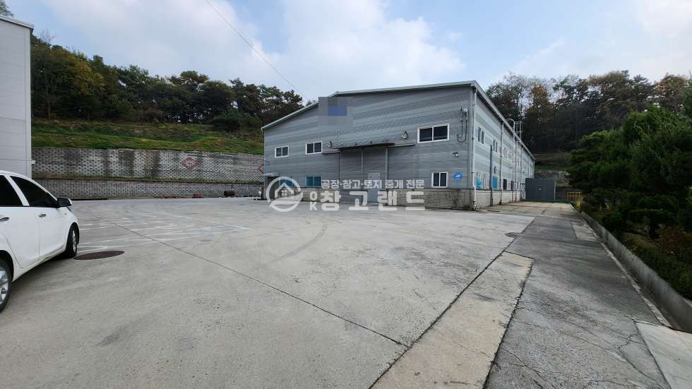 경기 파주시 월롱면 덕은리 1동 면적272평,통건물,산단ic인근,층고8.8m,츄레라가능,12월입주 월세 매물번호 10441 사진 4