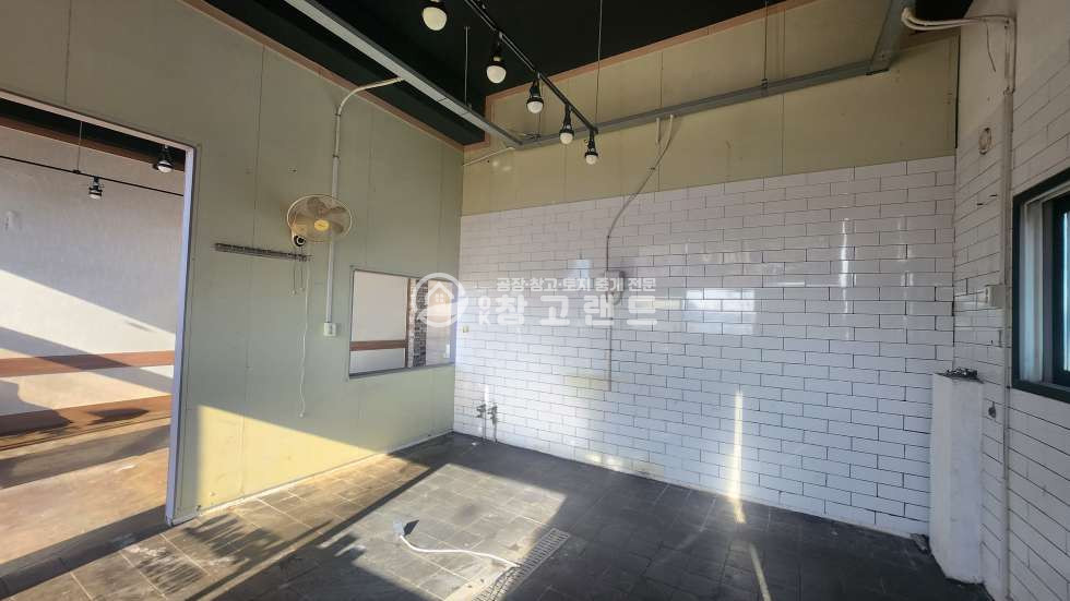 경기 파주시 검산동 1동 대로변,면적30평,건물깨끗,60평까지가능,일반음식점,카페,베이커리,사무실,소매점 월세 매물번호 10728 사진 7
