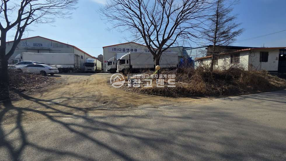 경기 파주시 문산읍 당동리 가,나,다,라동 대지1358평,건물406평,당동ic바로앞,입주협의,층고8.1m,공장창고,사무실 매매 매물번호 11103 사진 1