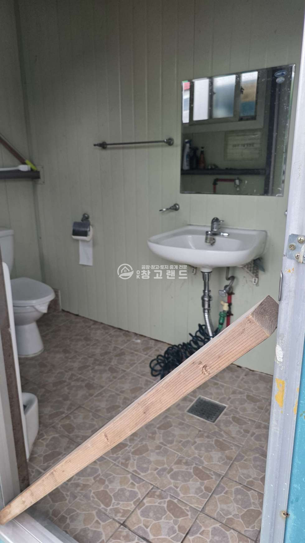 경기 고양일산서구 구산동 가동 창고120평,체육시설,구산ic,탑골ic인근,전차종진입,층고7.8m,빠른입주가능 월세 매물번호 11237 사진 7