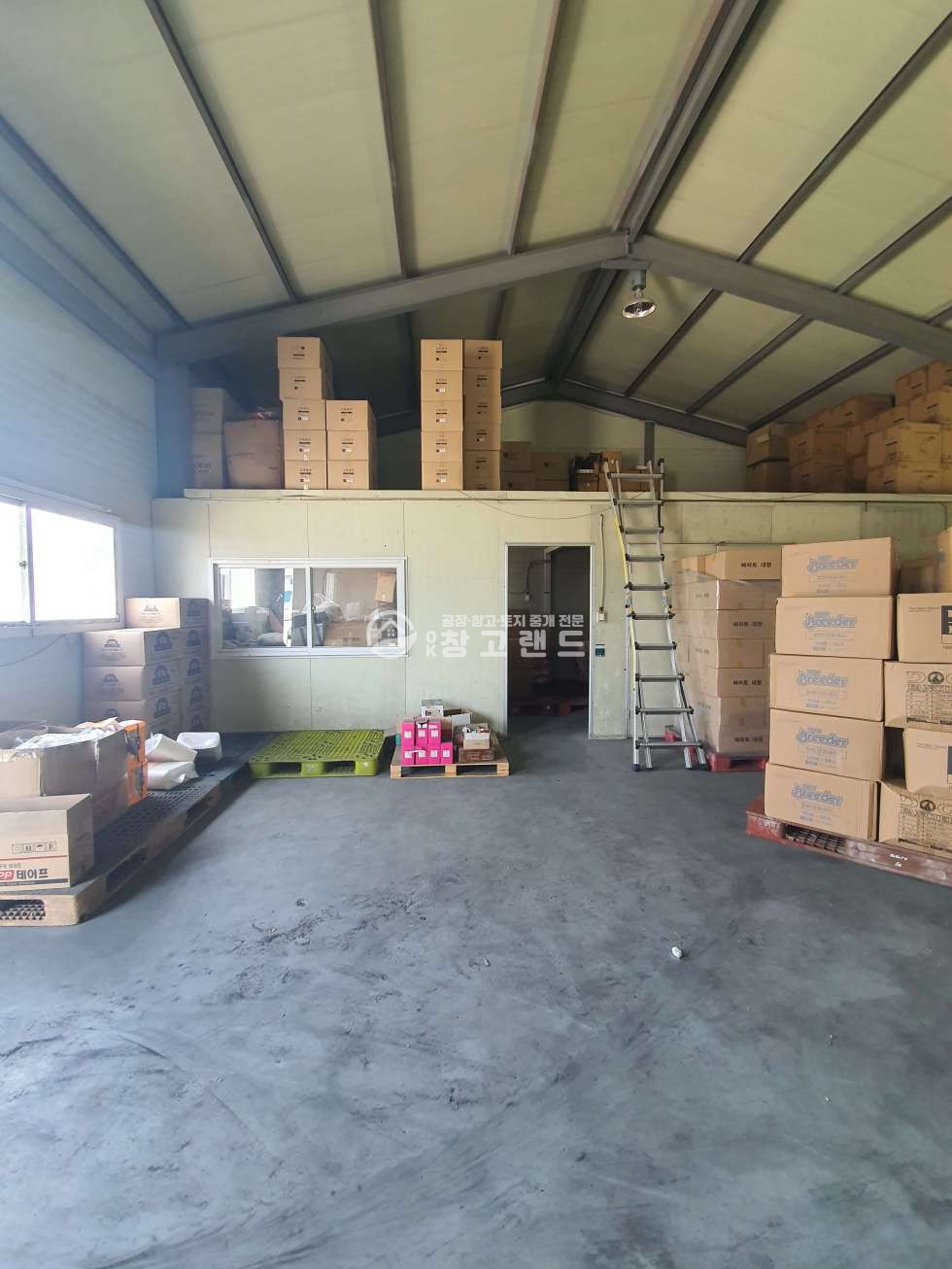 경기 고양일산동구 성석동 일산동구 성석동창고임대,42평씩2개동,대로변창고,넓은마당,40피트가능,즉시입주가능 월세 매물번호 10040 사진 3
