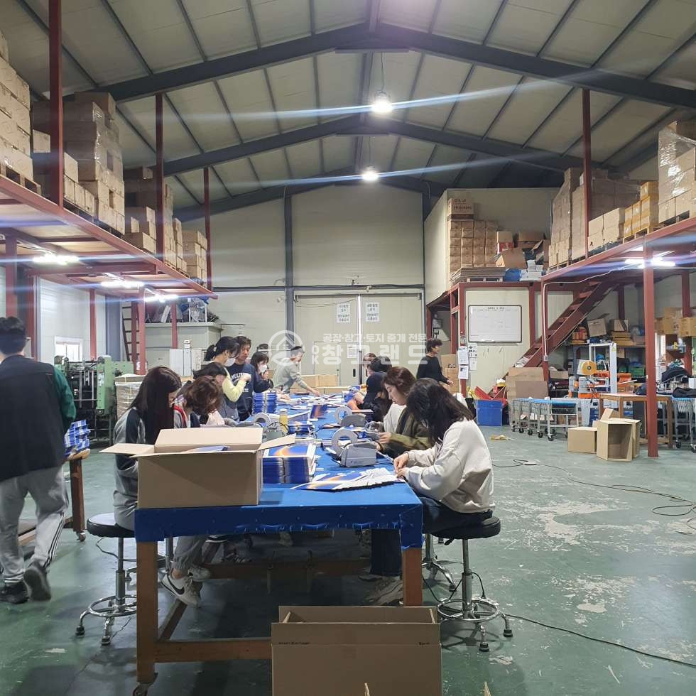 경기 파주시 신촌동 파주공장임대,건물면적90평,천막시설30평추가있음,6월이후가능,내부선반시설약간,대형자량진입가 월세 매물번호 10261 사진 15